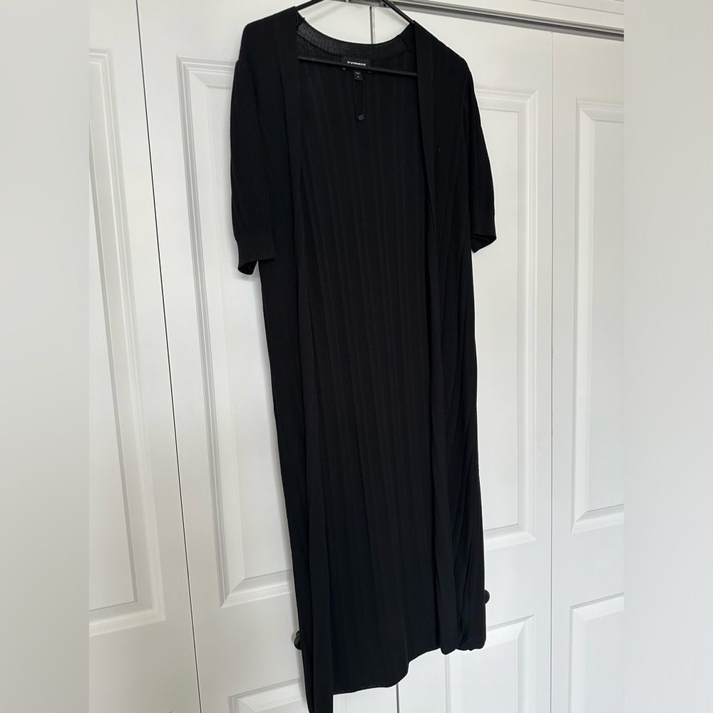 Black Short Sleeve Cardigan - Picture 2 of 3